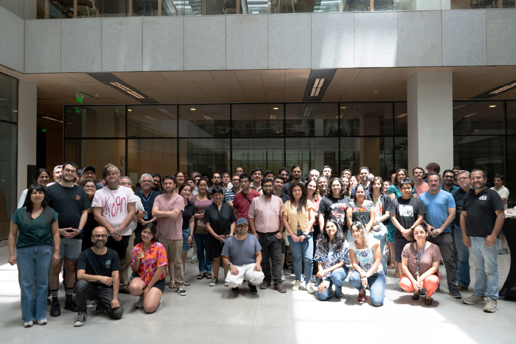 Imagen presentando todo el equipo del Centro de Modelamiento Matemático